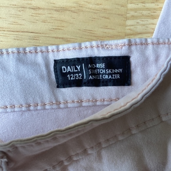 Buffalo David Bitton Pants Dusty Rose Women's Size 12 - Picture 3 of 4